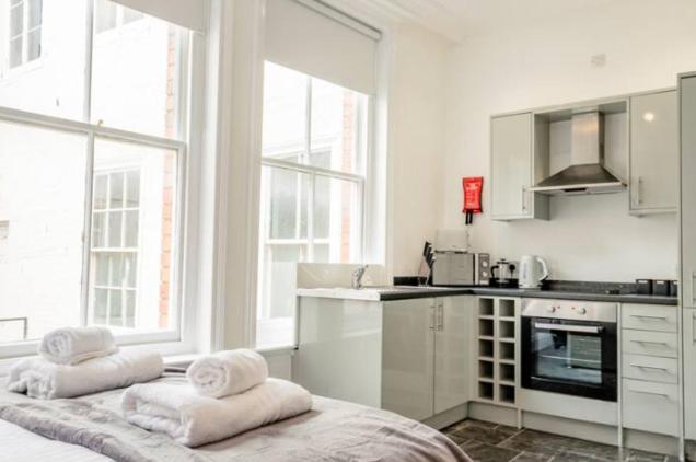 Guest Homes - The Station Studio Worcester Ngoại thất bức ảnh