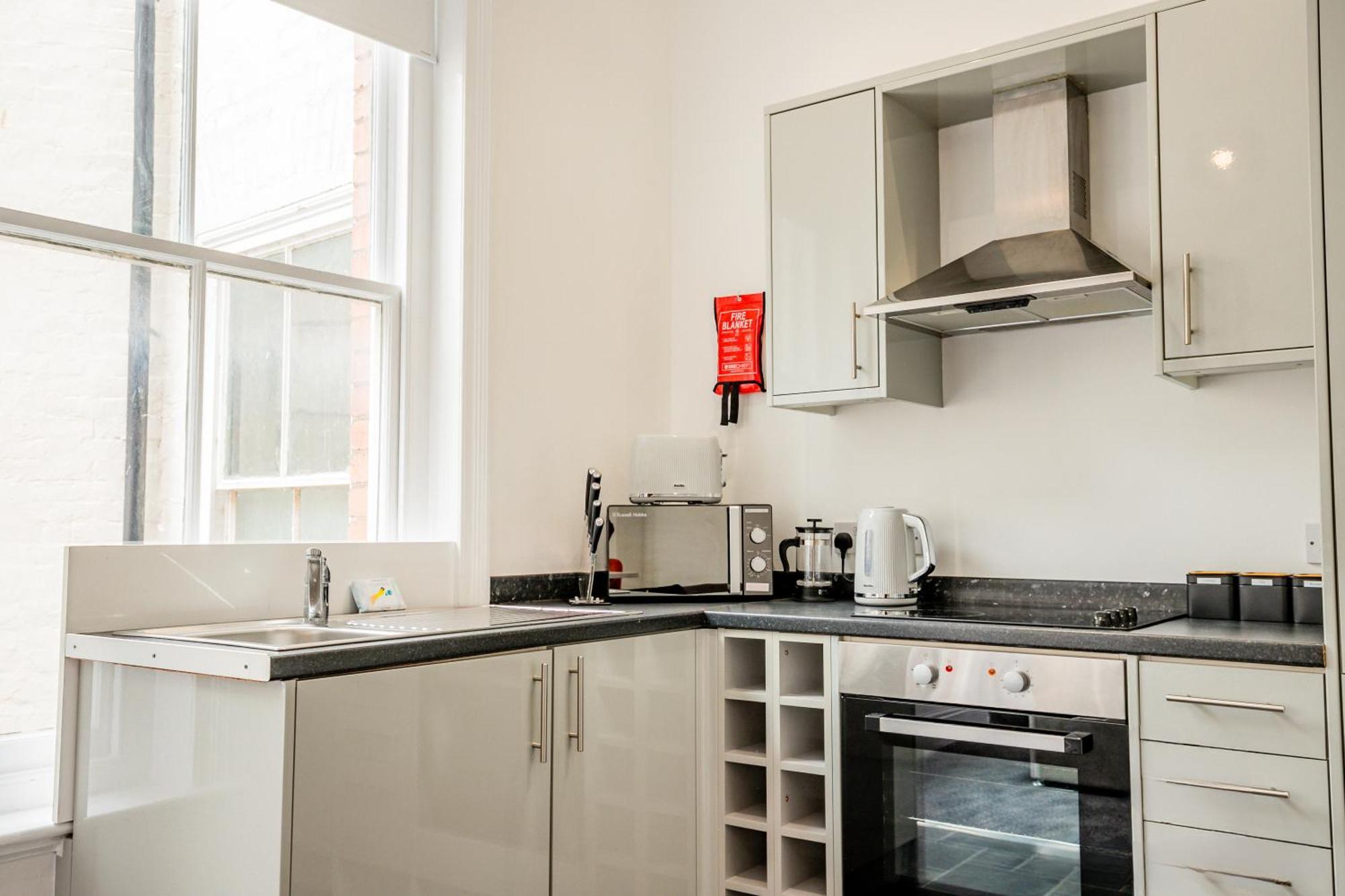 Guest Homes - The Station Studio Worcester Ngoại thất bức ảnh