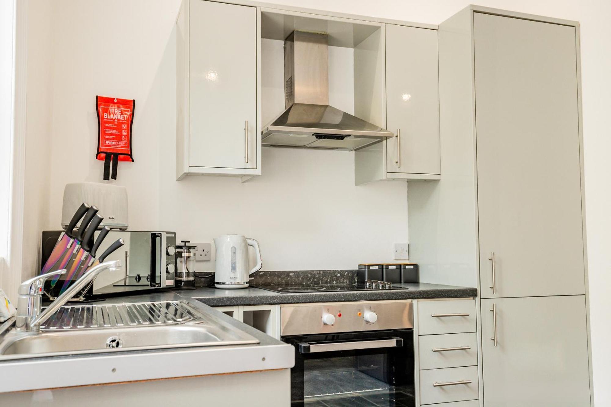 Guest Homes - The Station Studio Worcester Ngoại thất bức ảnh