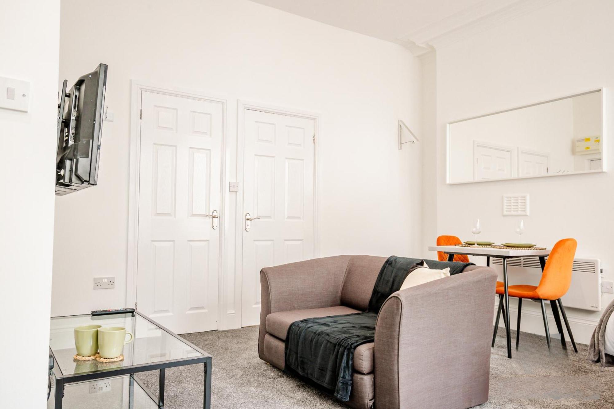 Guest Homes - The Station Studio Worcester Ngoại thất bức ảnh