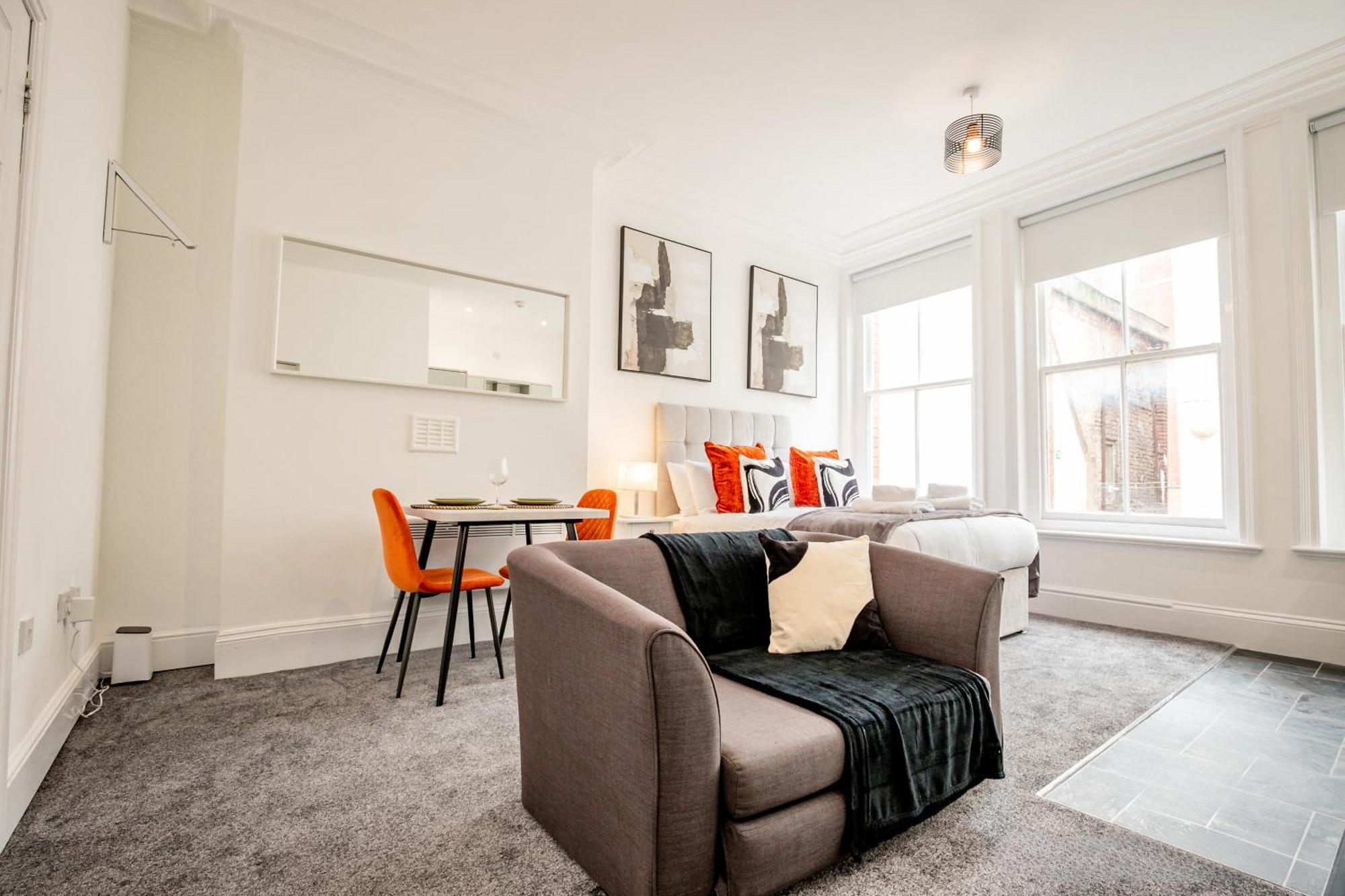 Guest Homes - The Station Studio Worcester Ngoại thất bức ảnh
